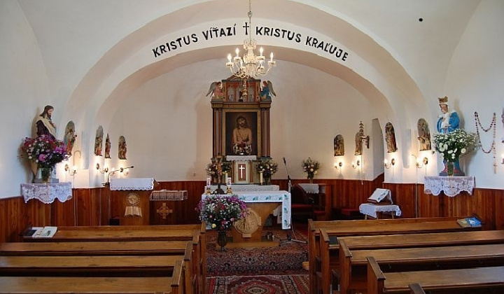 Kostoly v obci